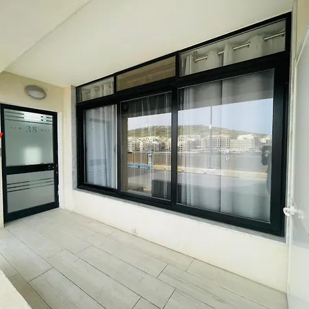 Sea Salt - Seafront Maisonette